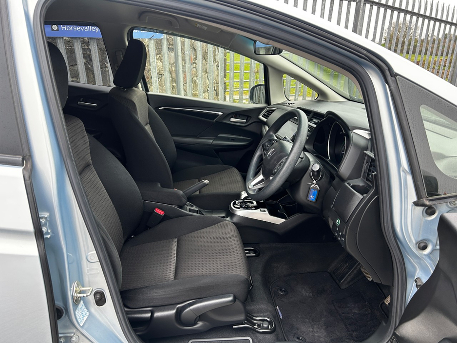 2018 Honda Fit - image 12