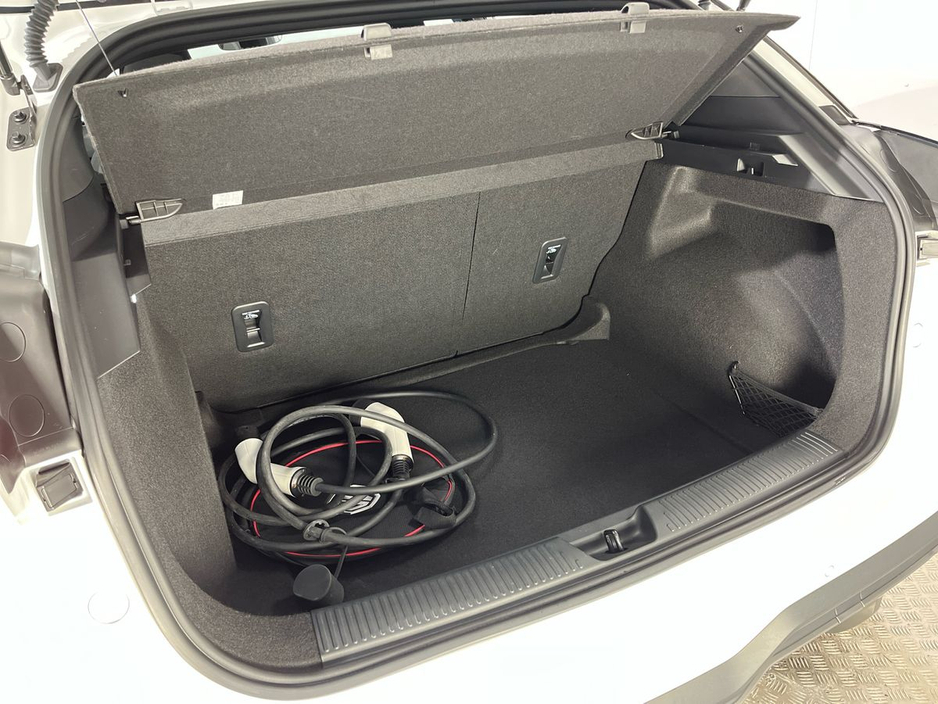 2024 MG 4 - image 12