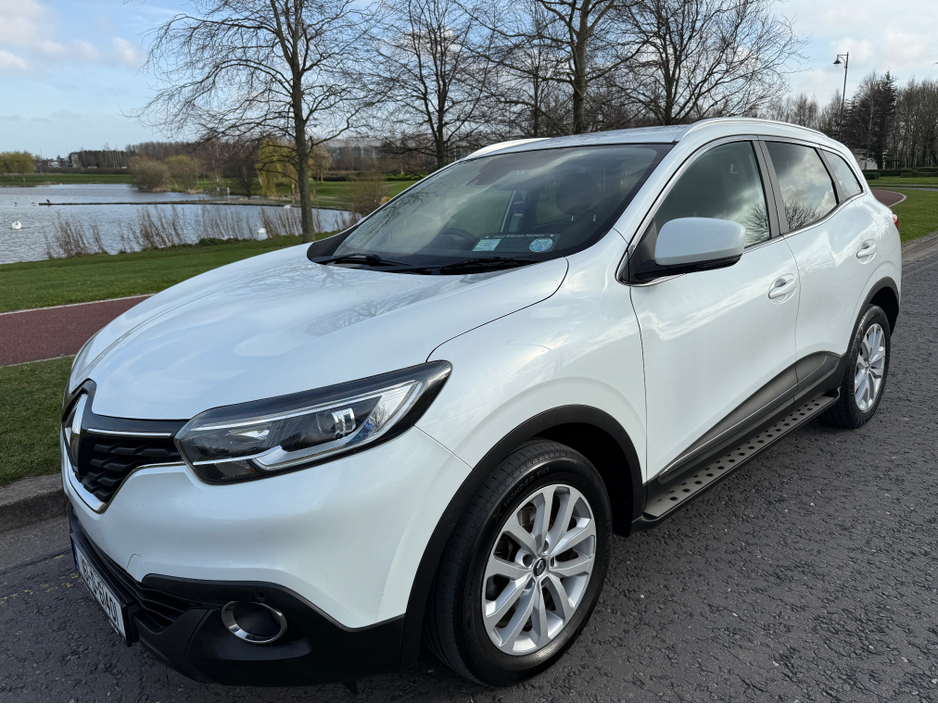 2016 Renault Kadjar - image 4