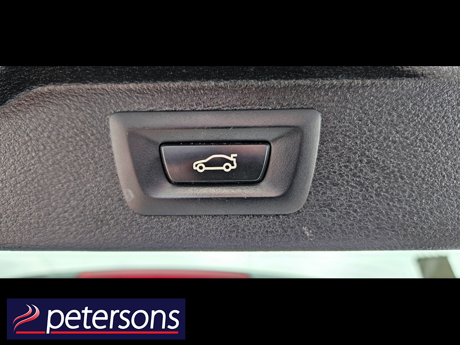 2017 BMW X5 - image 12