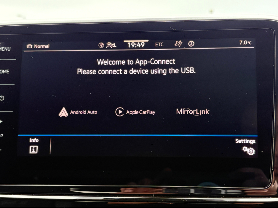 2023 Volkswagen T-Roc R-LINE 2.0TDI 150BHP AUTOMATIC €36,950