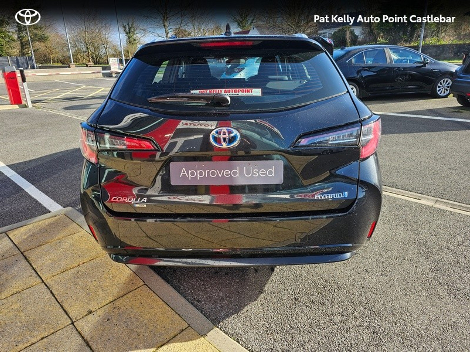 2020 Toyota Corolla - image 4