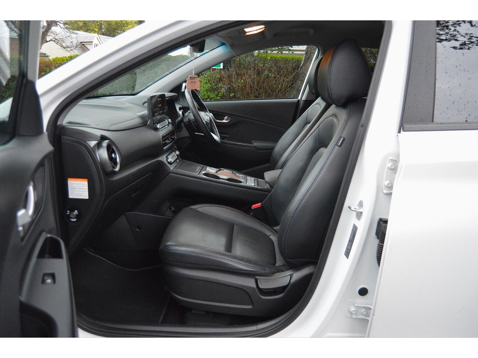 2022 Hyundai Kona Kona EV Premium 39 kWh