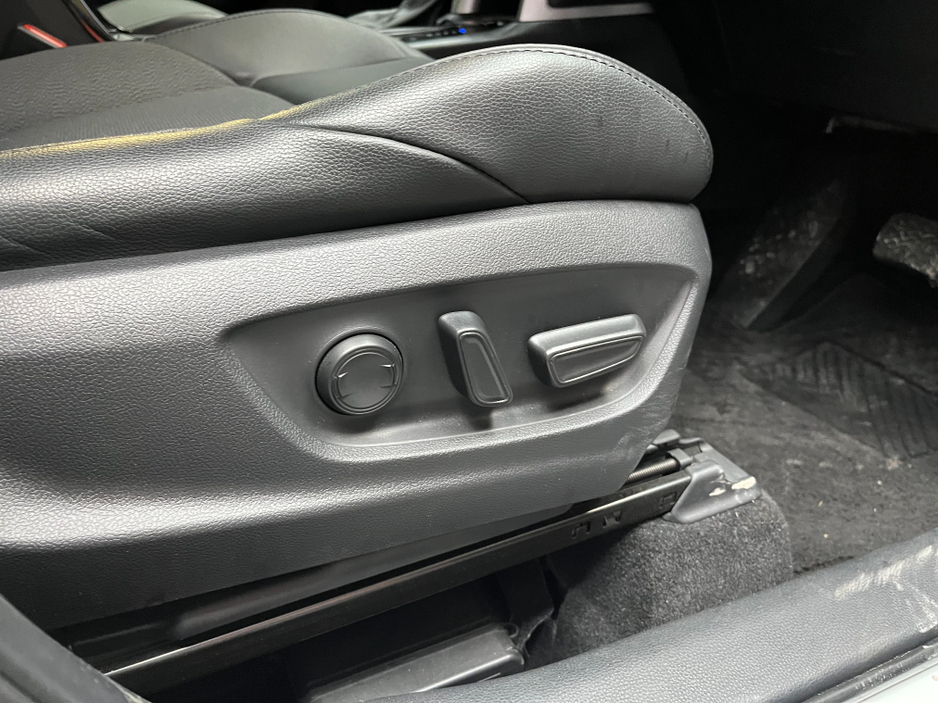 2024 Toyota Corolla - image 14