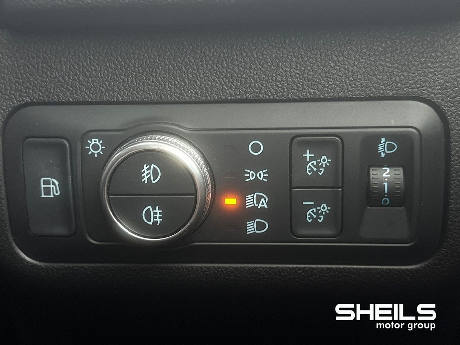 2022 Ford Kuga - image 40