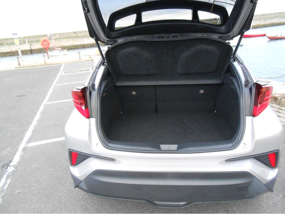 2020 Toyota C-HR - image 5