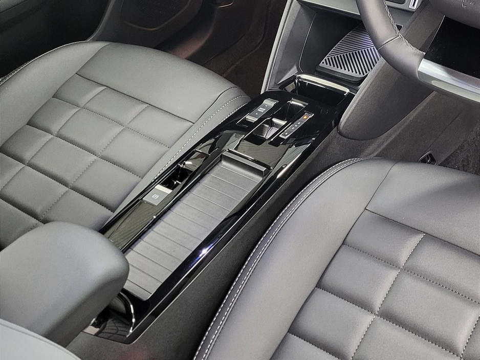 2025 Citroen C4 BEV 420 54kWh 156HP Max €28,975