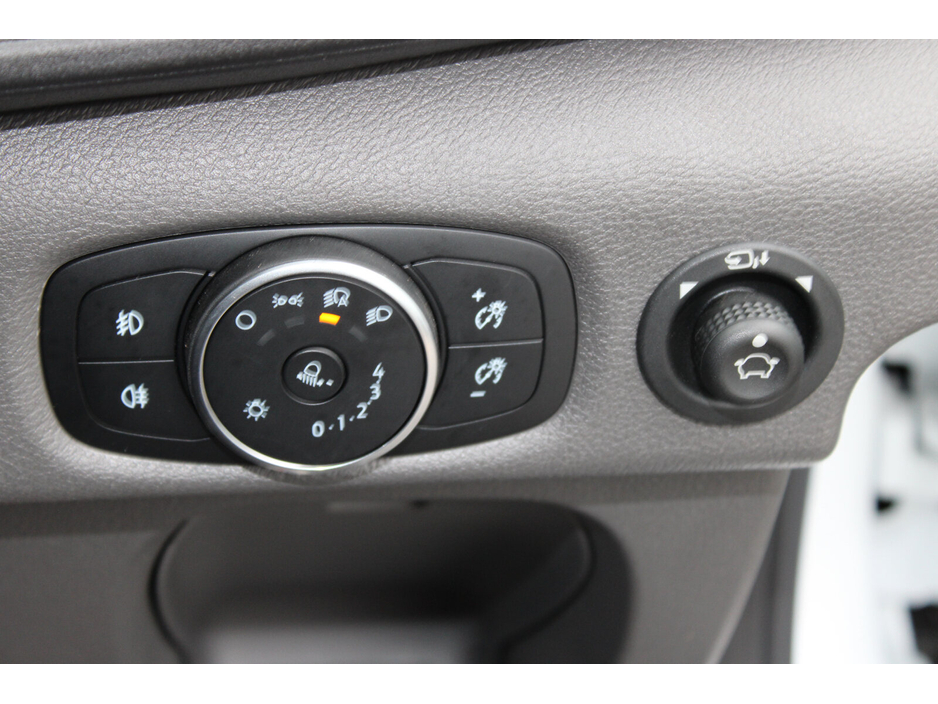 2026 Ford Transit - image 23