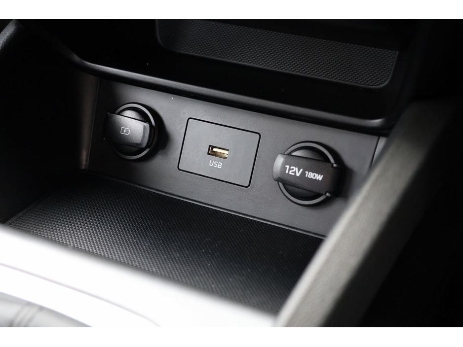 2021 Hyundai Kona - image 11