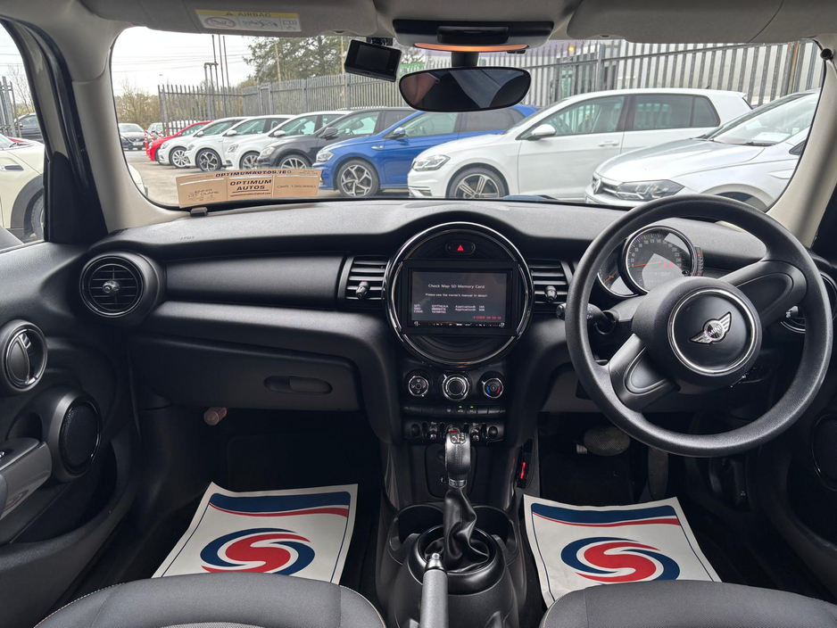 2016 MINI Cooper - image 6