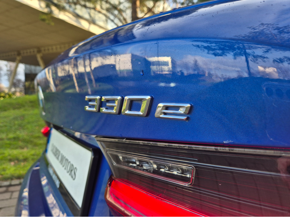 2021 BMW 3 Series 330E M-SPORT PRO PACKAGE SHADOW EDITION €28,950