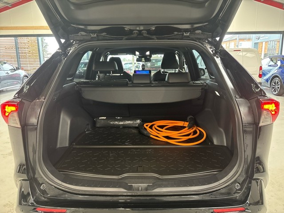 2025 Toyota Rav4 - image 10
