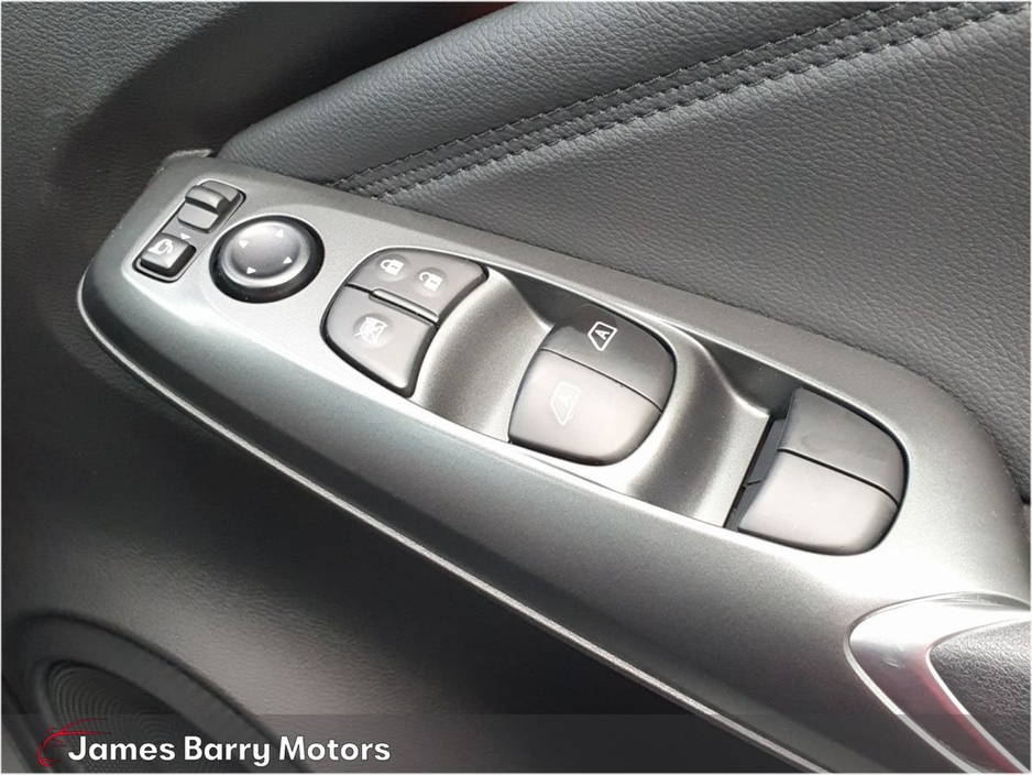 2026 Nissan Juke 1.0T PET 2WD SV Premium €29,950