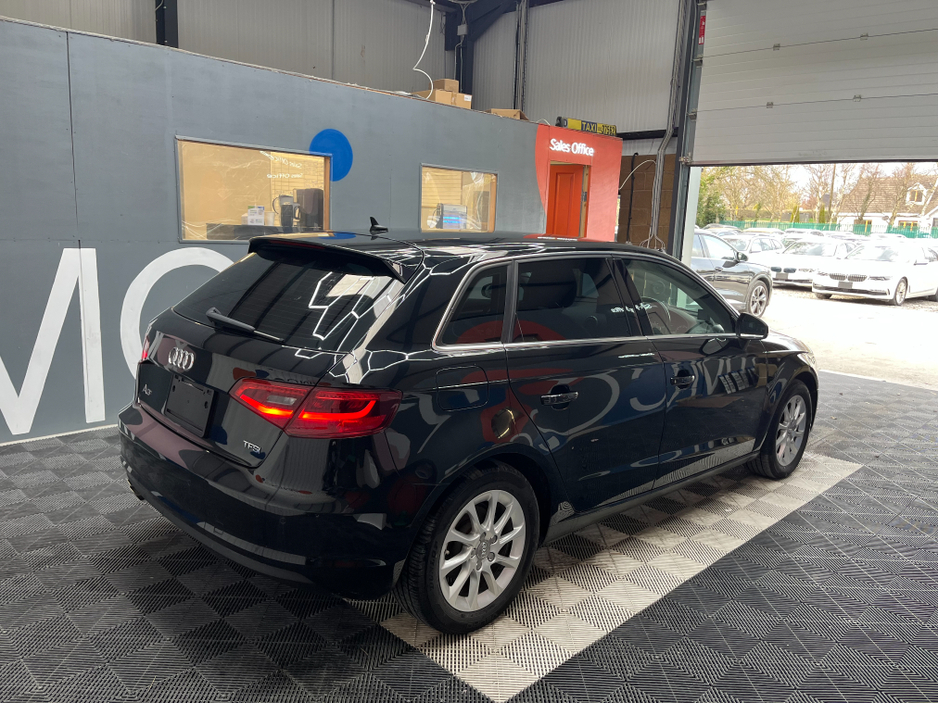 2015 Audi A3 - image 2