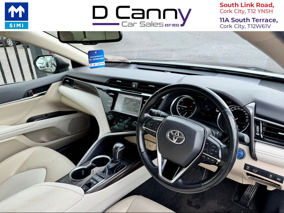 2019 Toyota Camry - image 7