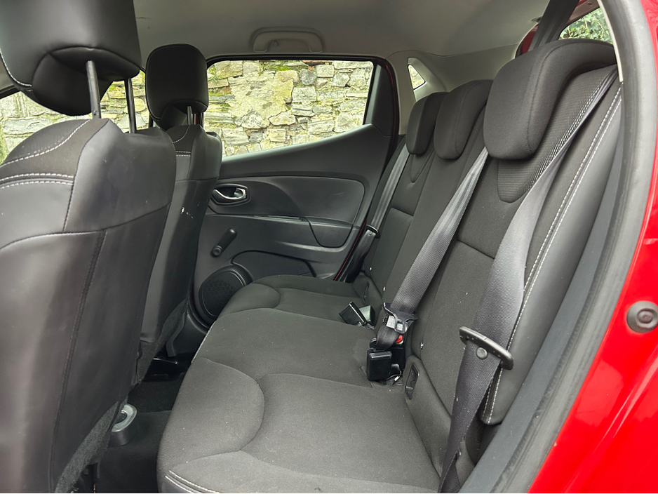 2015 Renault Clio IV DYNAMIQUE 1.2 PET 7 4DR PETROL €6,995