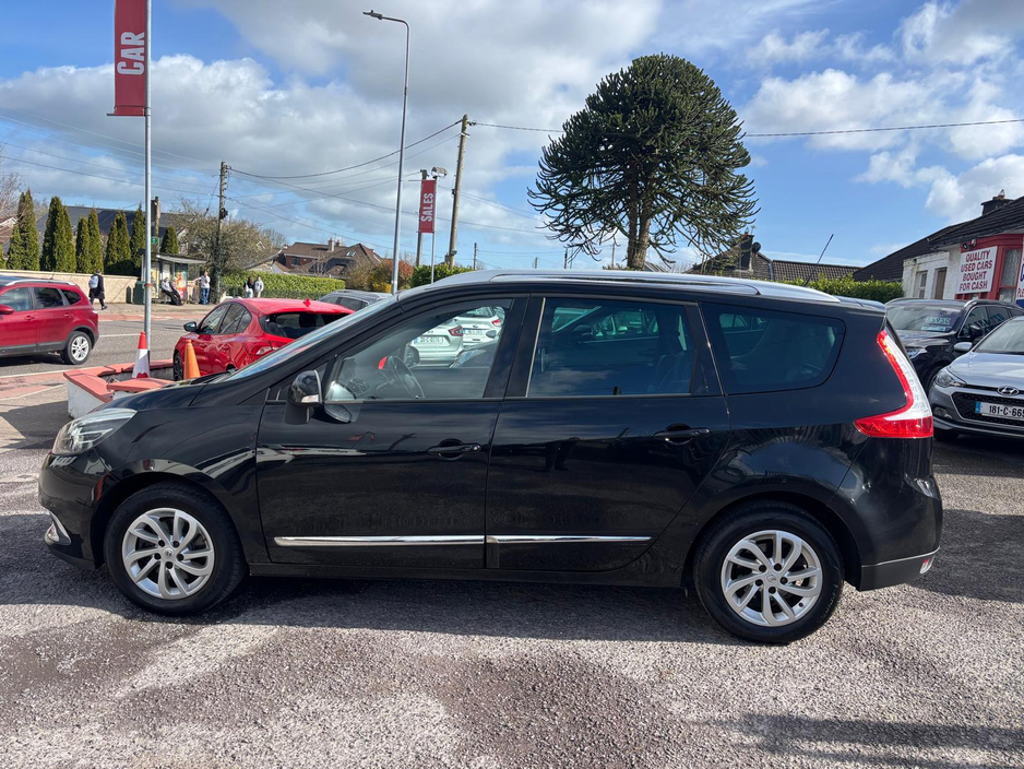 2015 Renault Grand Scenic - image 16