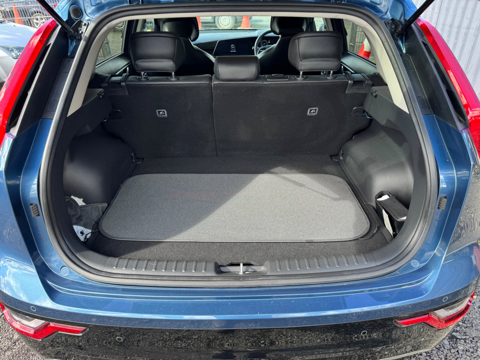 2023 Kia Niro - image 10