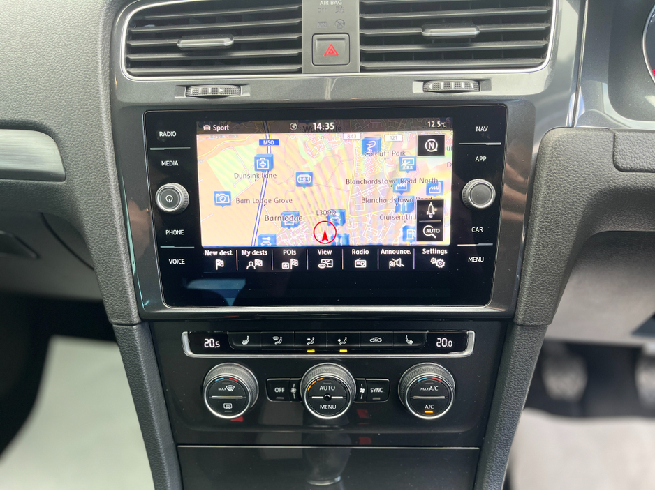 2020 Volkswagen Golf - image 14