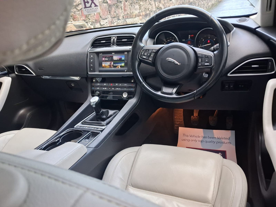 2017 Jaguar F-Pace 2.0 i4 D 180PS Prestige RWD €12,750