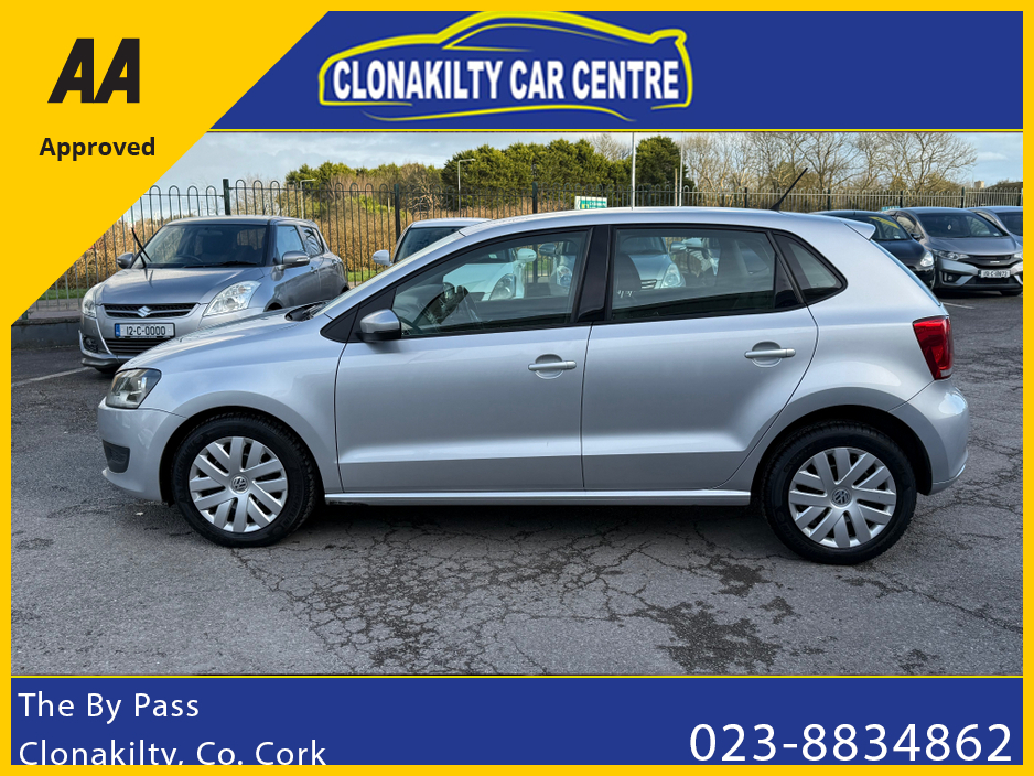 2012 Volkswagen Polo - image 9