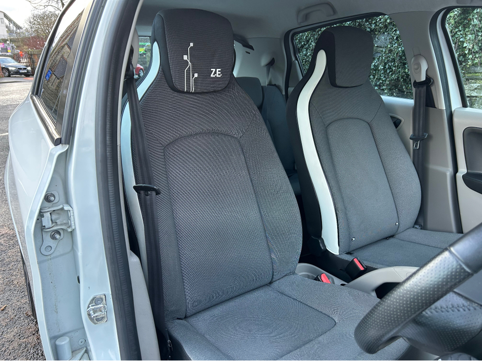 2015 Renault Zoe DYNAMIQUE INTENSE 4DR AUTO €5,995