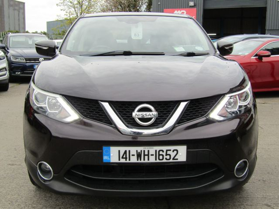 2014 Nissan Qashqai - image 2
