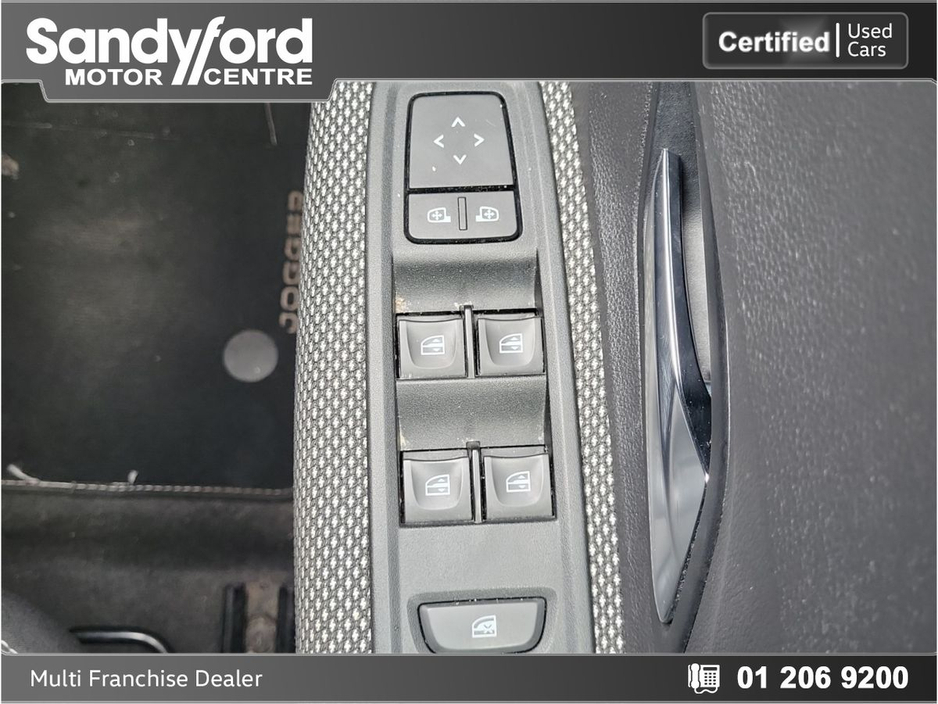 2022 Dacia Jogger - image 24