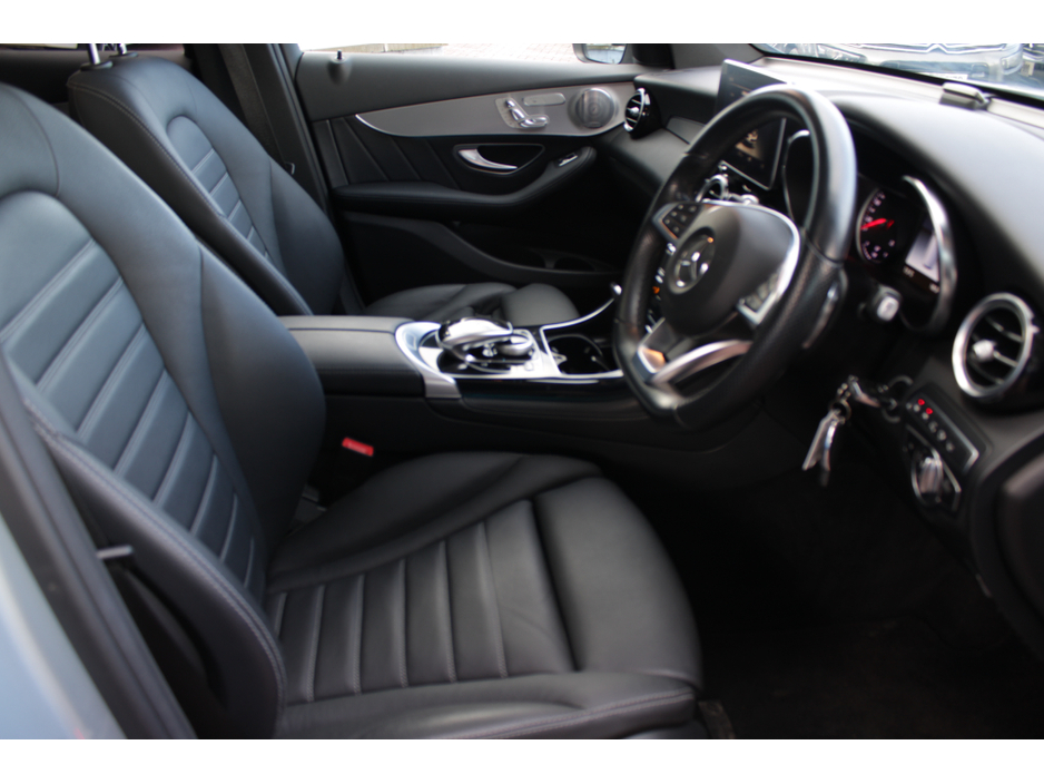 2019 Mercedes-Benz GLC Class GLC220D 4MATIC AMG SPORT 5DR ESTATE AUTOMATIC // AS NEW CONDITION THROUGHOUT // BUY WITH CONFIDENCE AA AND SIMI APPROVED DEALER 2026 // FINANCE ARRANGED // ALL TRADE INS WELCOME // €29,950