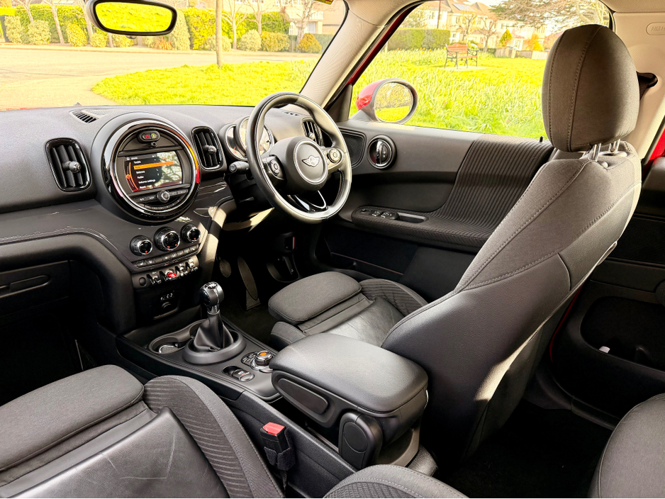 2018 MINI Countryman - image 24