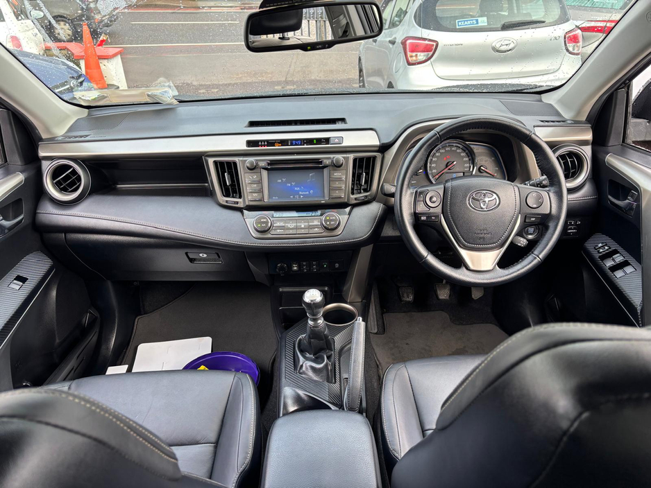 2014 Toyota Rav4 - image 16