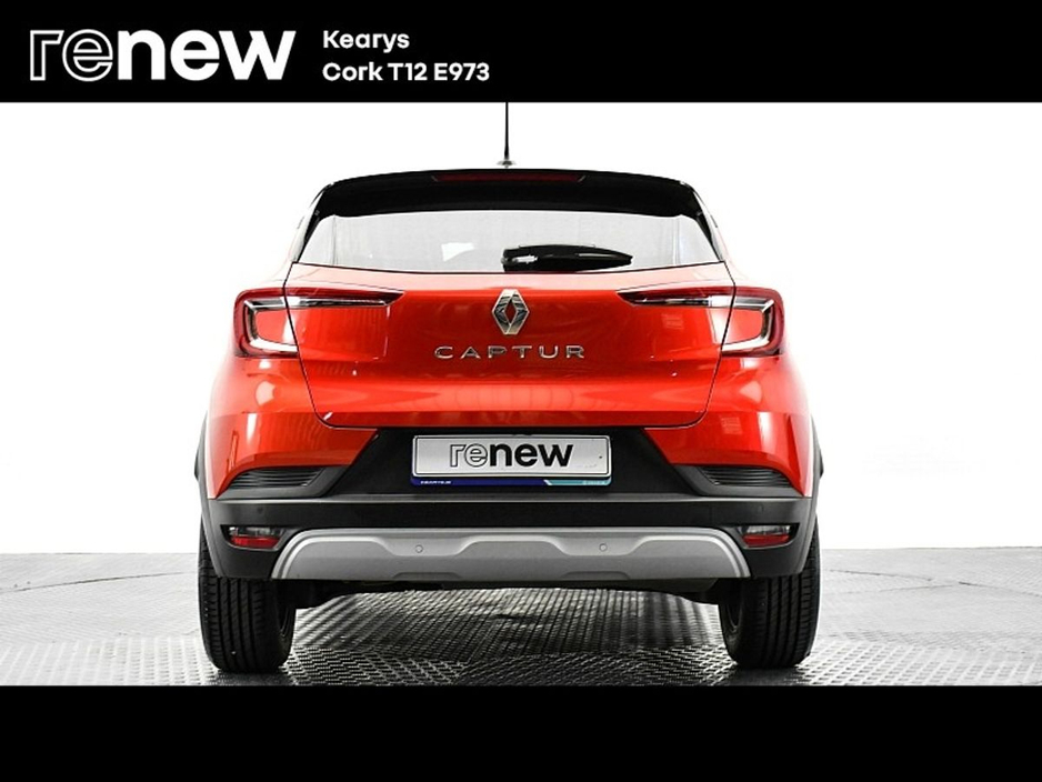 2022 Renault Captur - image 10