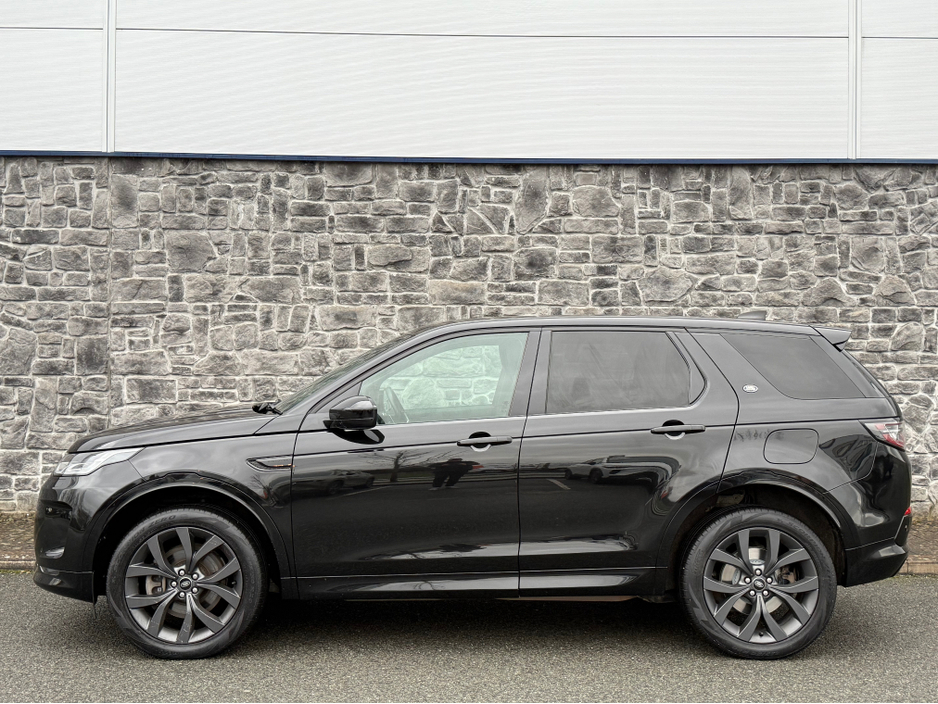2022 Land Rover Discovery Sport P300E R-DYNAMIC SE €37,950