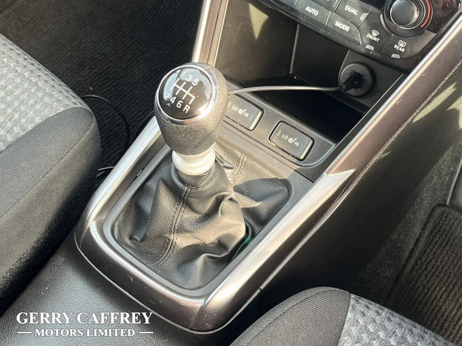 2023 Suzuki SX4 S-Cross - image 17