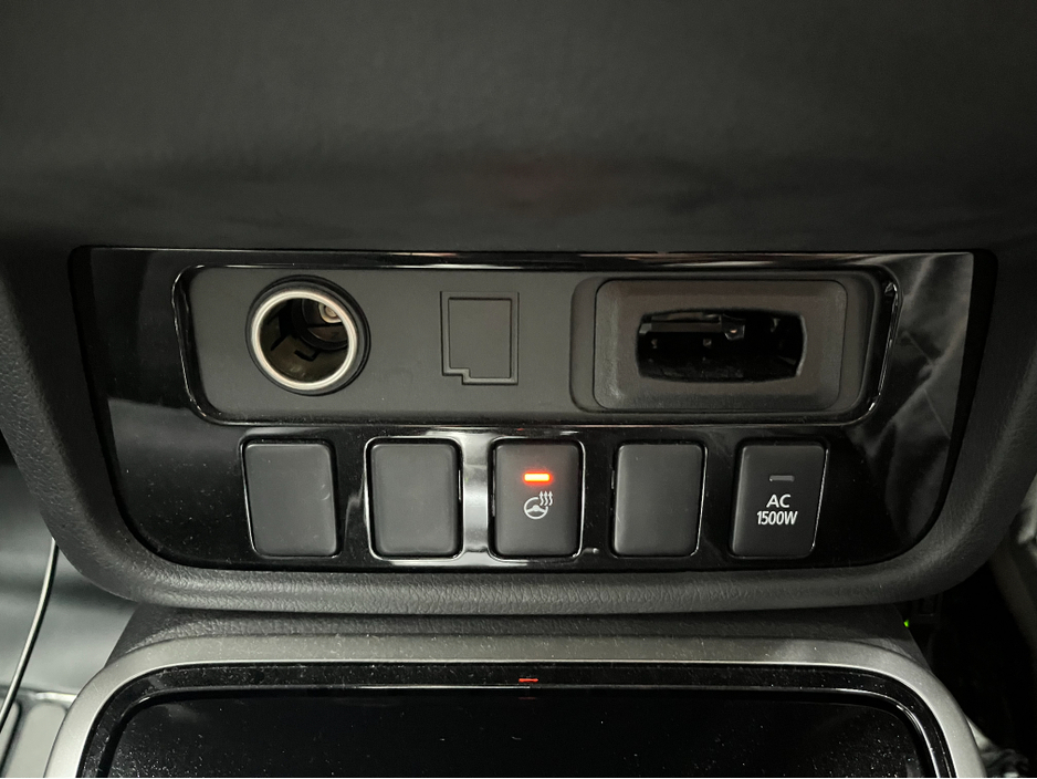 2019 Mitsubishi Outlander - image 26