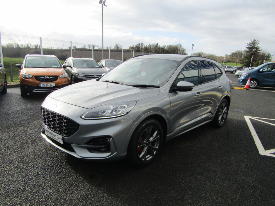 2022 Ford Kuga - image 5