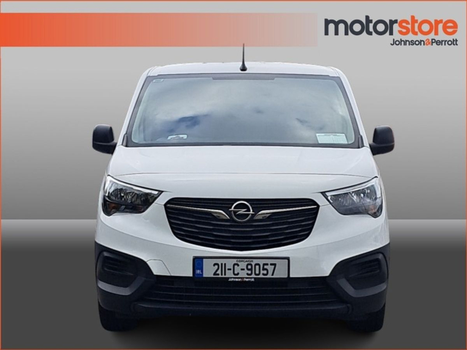 2021 Opel Combo - image 8