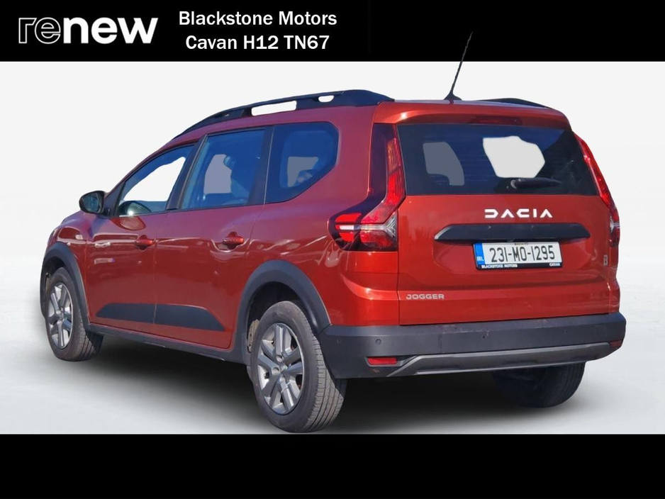 2023 Dacia Jogger - image 3