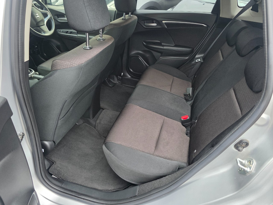 2016 Honda Fit - image 11