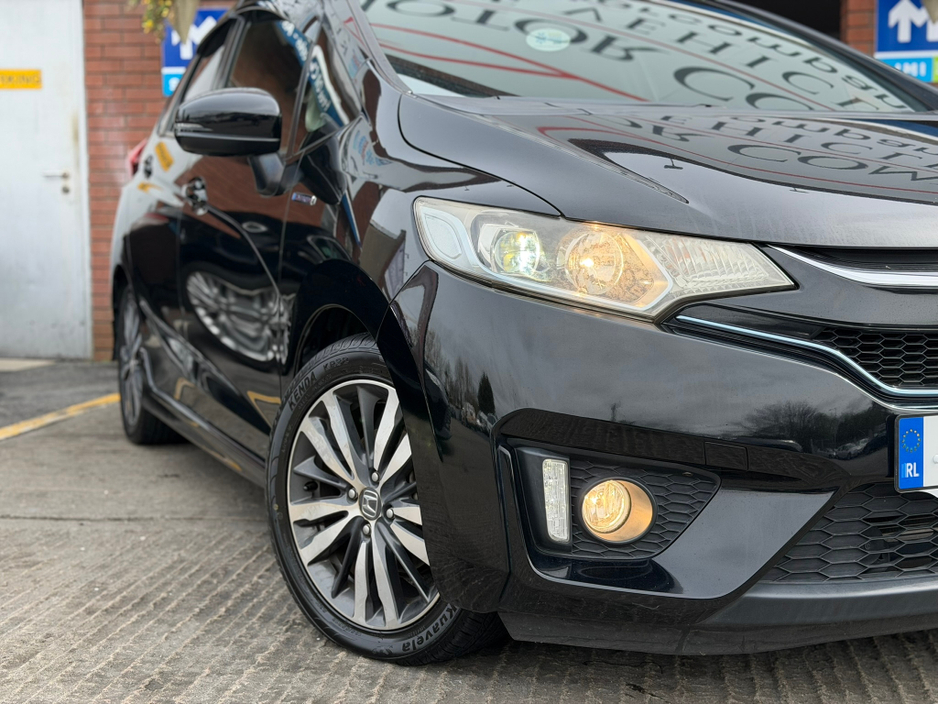 2016 Honda Fit - image 14