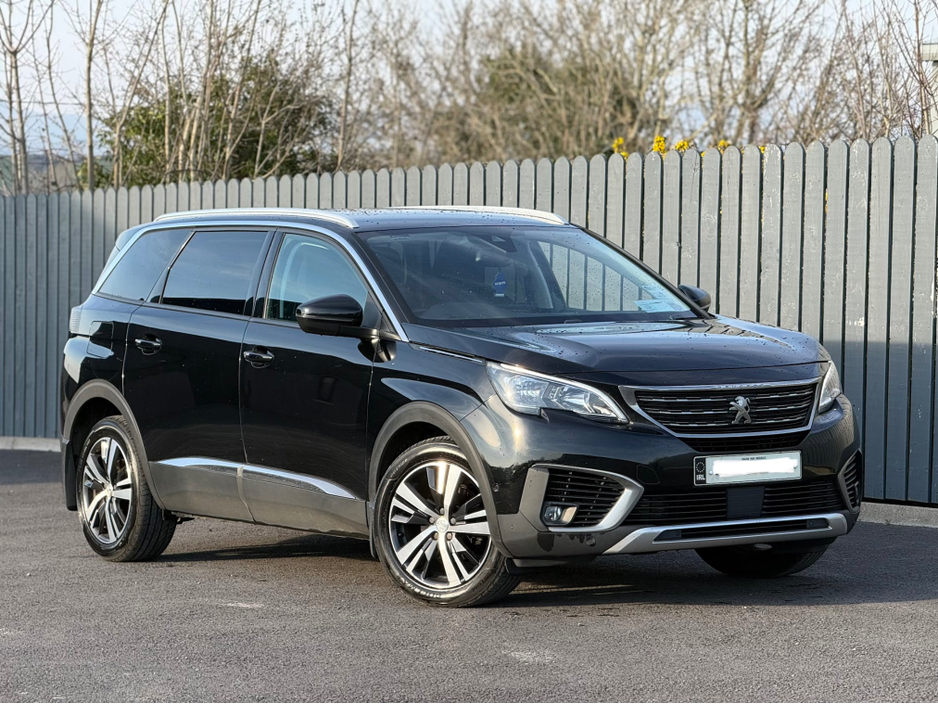 2019 Peugeot 5008 - image 4