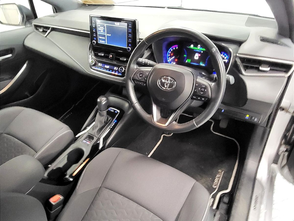 2022 Toyota Corolla 1.8 Hybrid Luna Hatchback €23,975