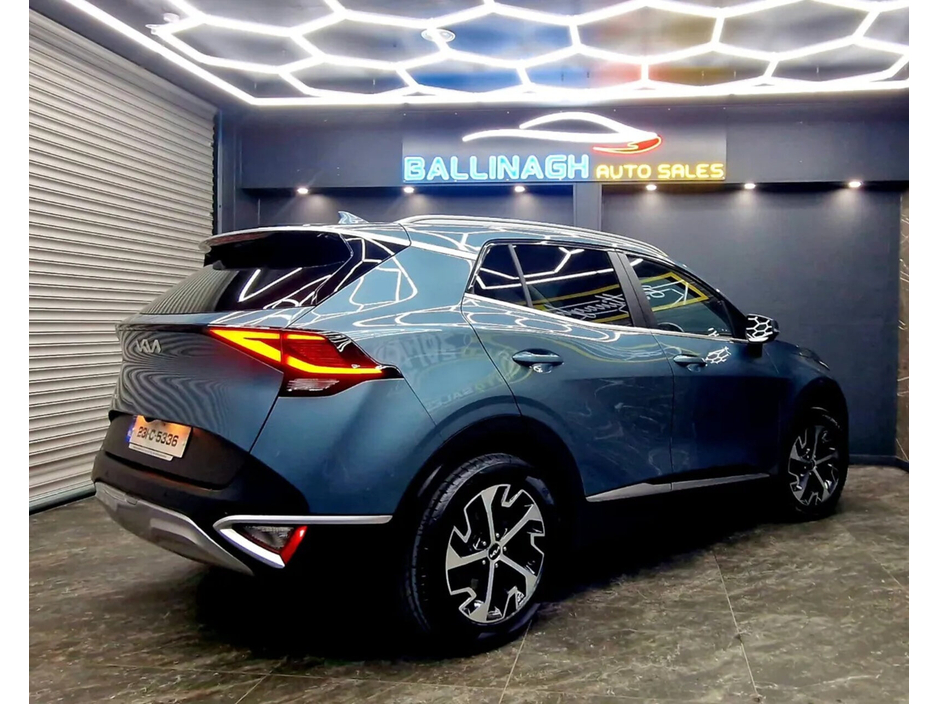 2023 Kia Sportage - image 4