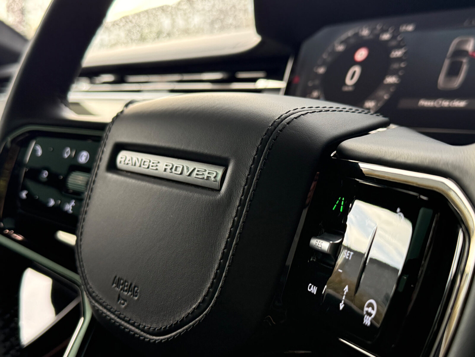 2025 Land Rover Range Rover Sport - image 12