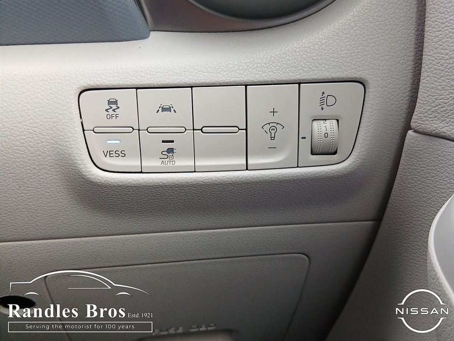 2020 Hyundai Kona - image 21