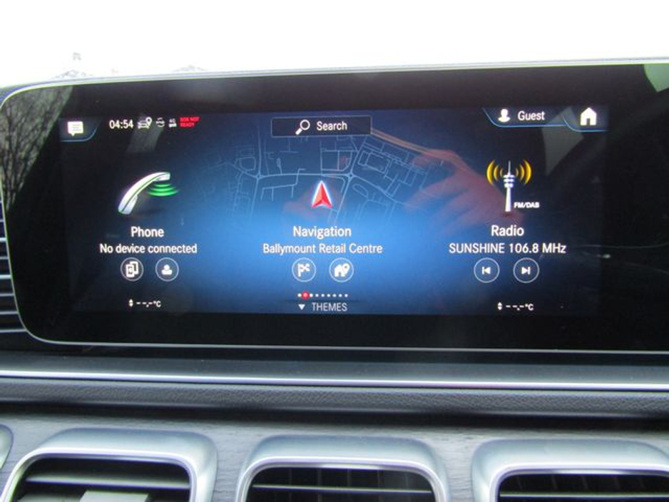 2022 Mercedes-Benz GLE Class - image 26