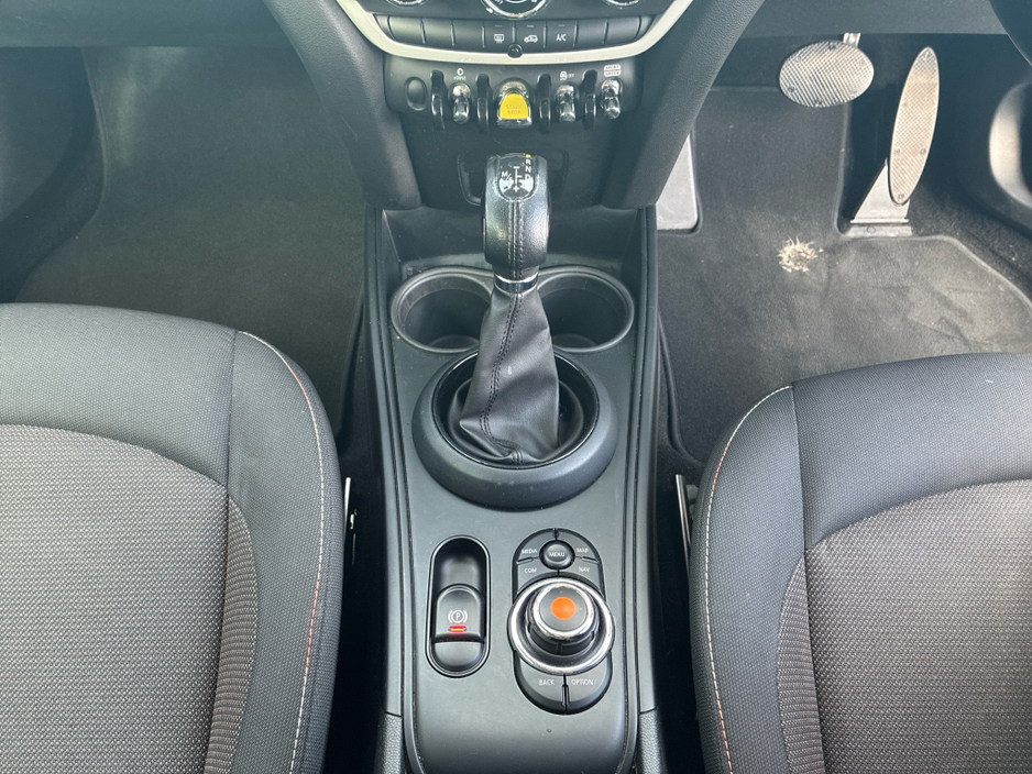 2018 MINI Countryman - image 14