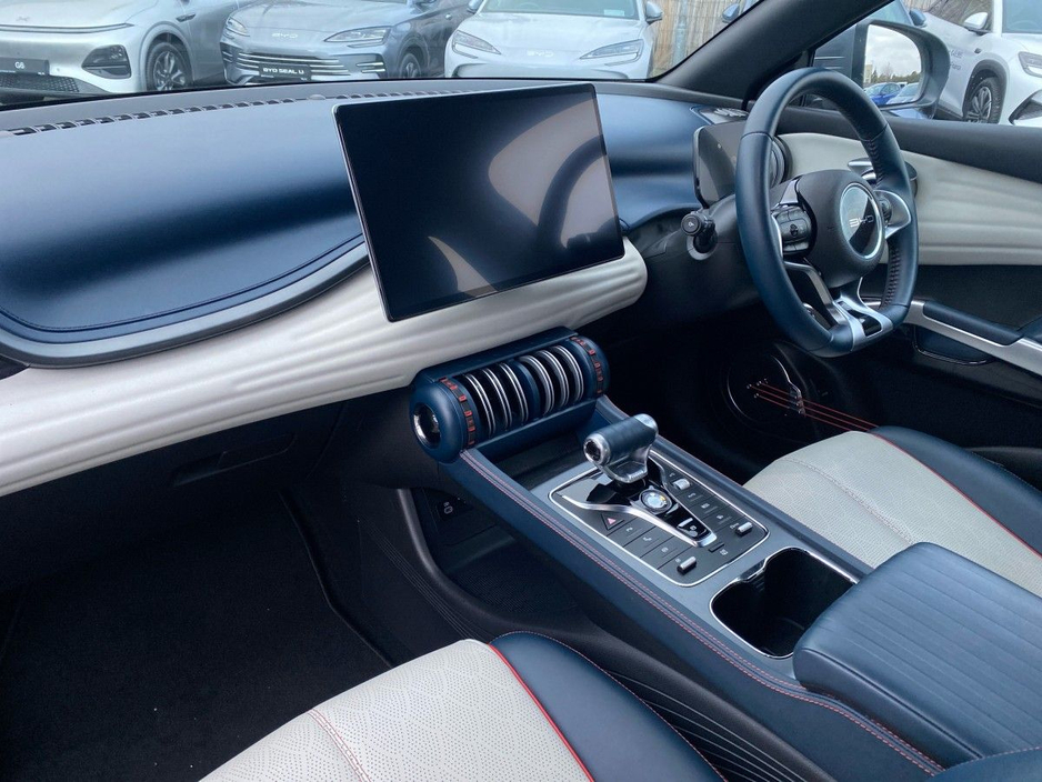 2023 BYD ATTO 3 - image 12