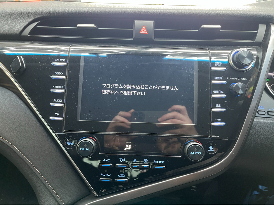 2018 Toyota Camry - image 21