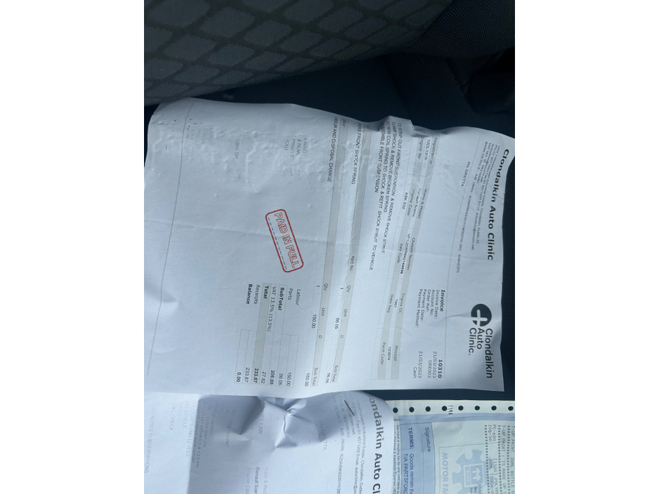 2010 Renault Grand Scenic - image 23